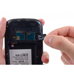 Замена карты памяти Samsung Galaxy S III microSD