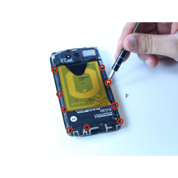 Замена батареи Motorola Droid Mini